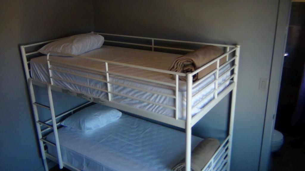 Explore Hotel And Hostel Union City Pokoj fotografie